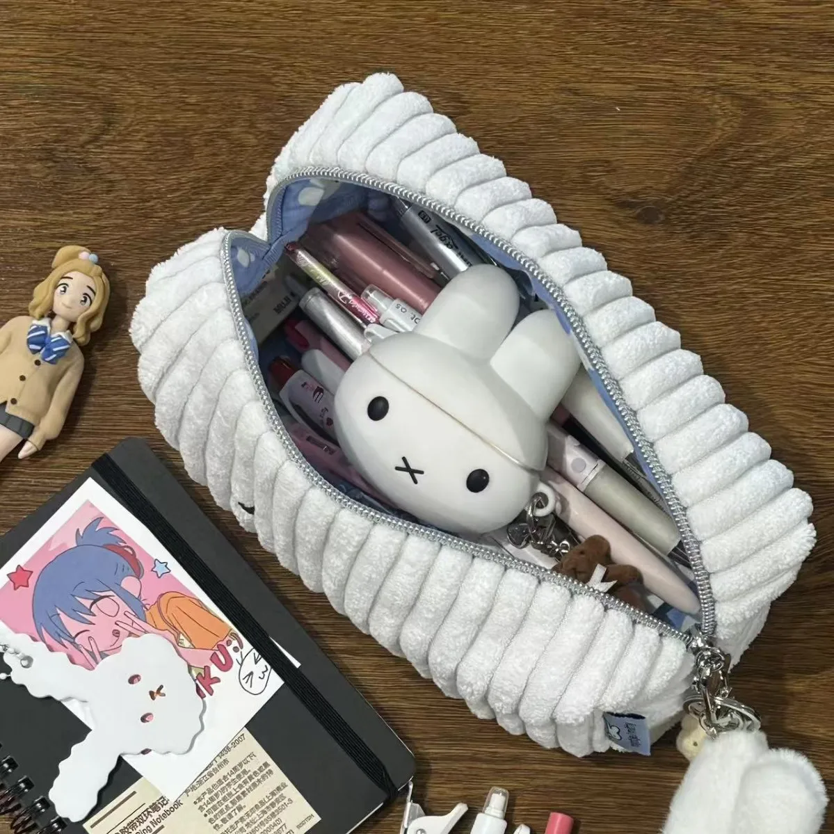 Miffy Pluche Corduroy Penetui  - Stationery Supplier recensie en prijs